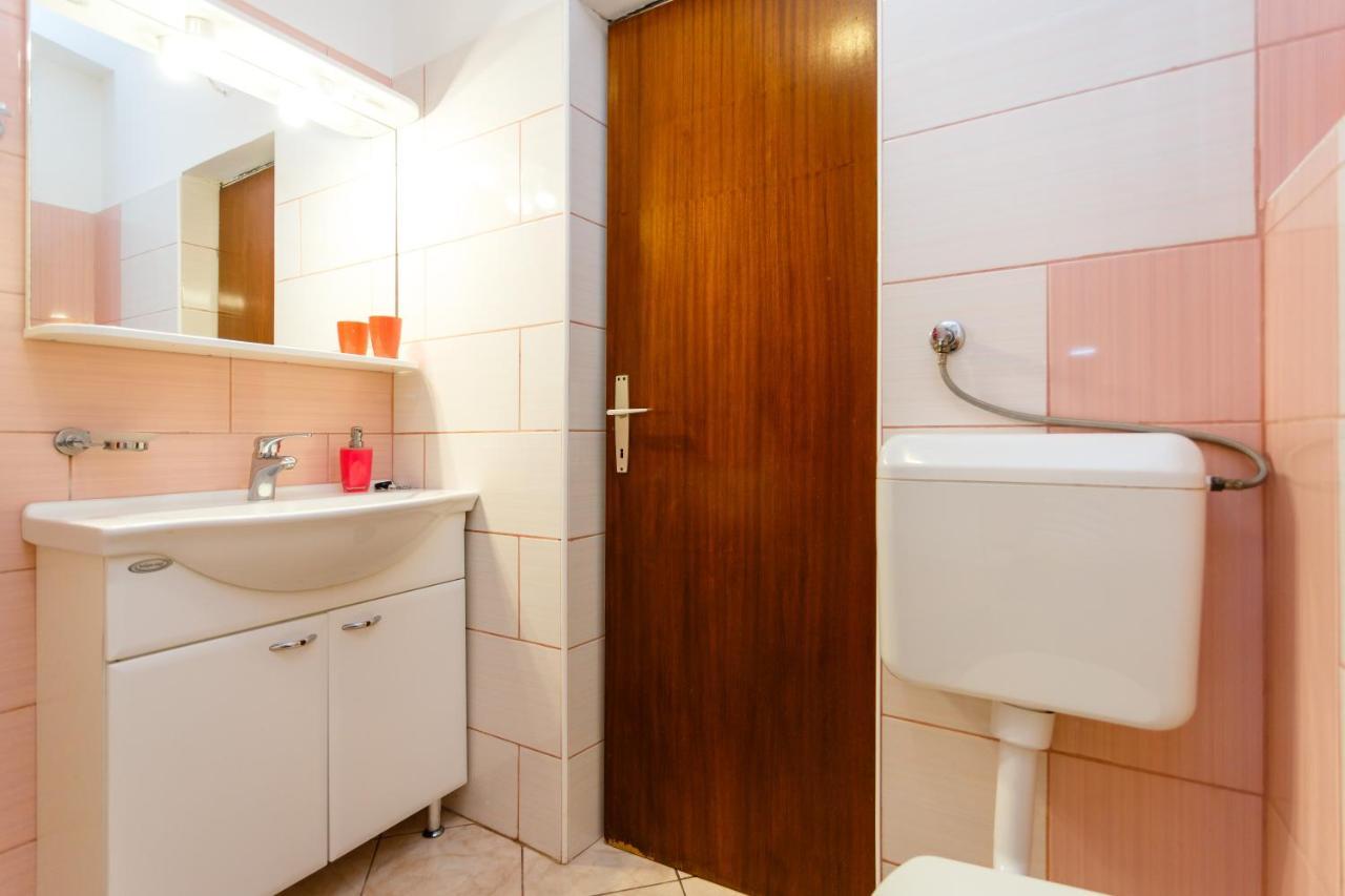 Apartment Dragica Krk Town Exterior foto