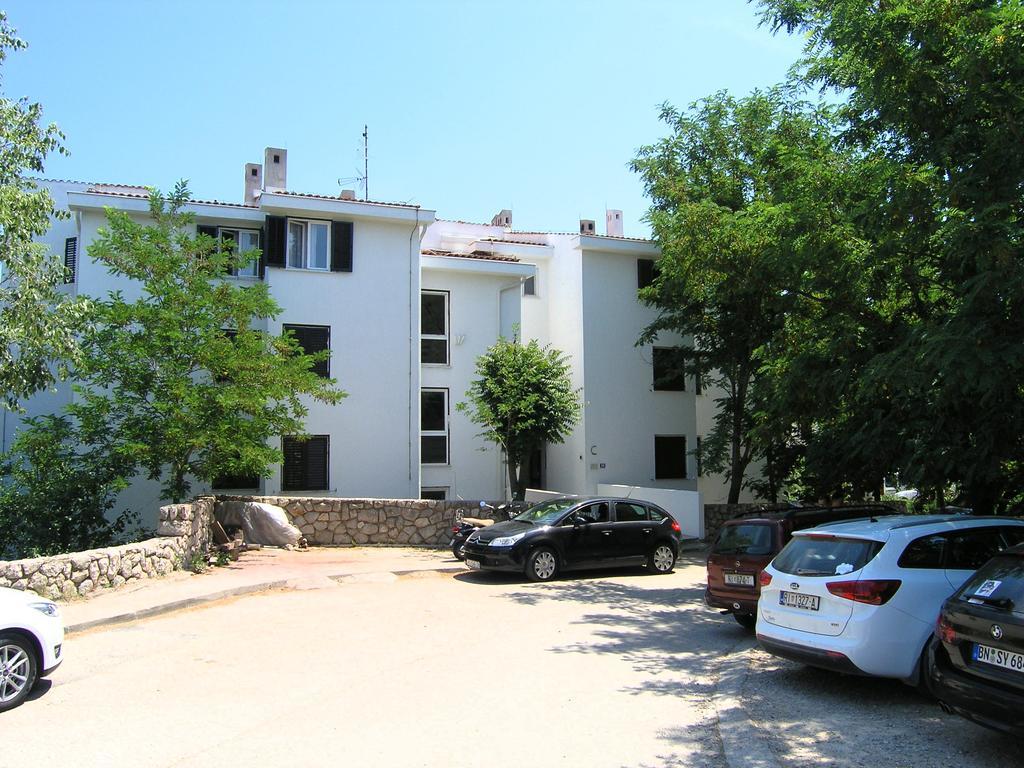 Apartment Dragica Krk Town Exterior foto